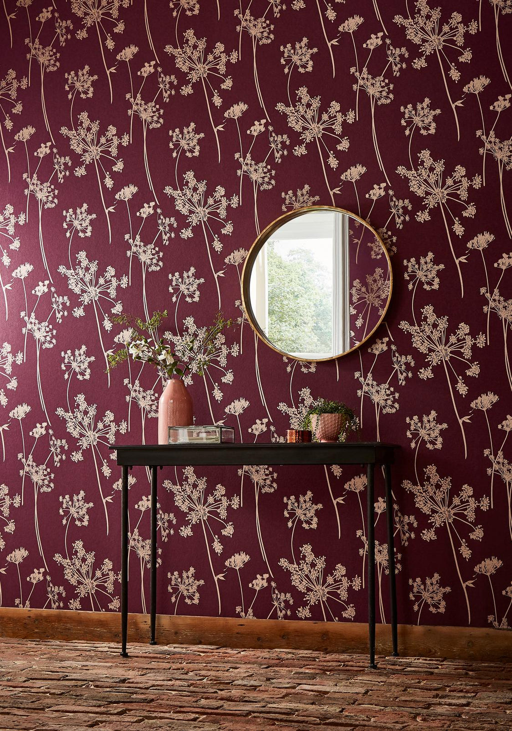 Anthriscus Plum Wallpaper