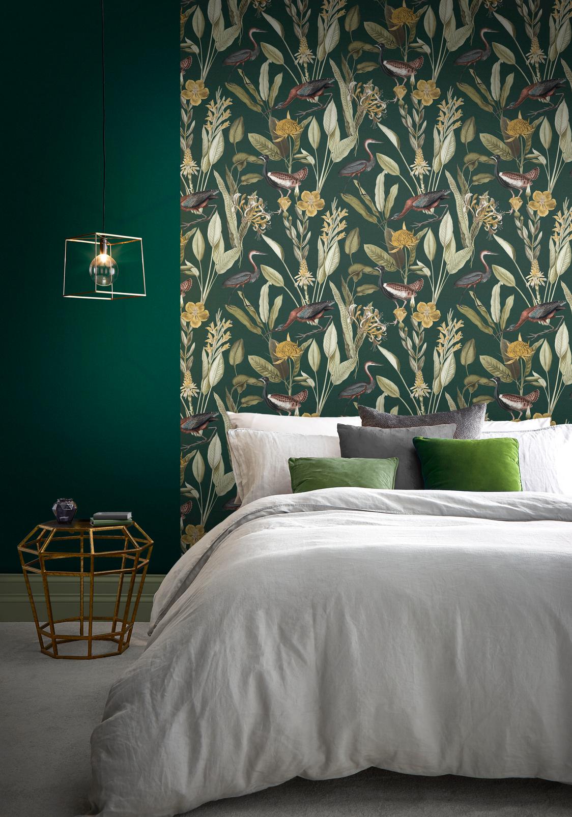 Glasshouse Green Wallpaper