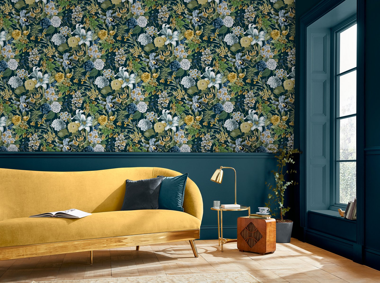 Glasshouse Flora Wallpaper