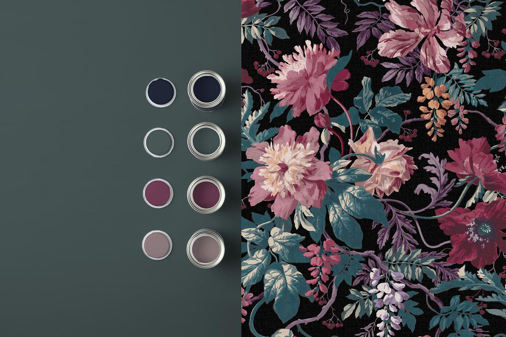 Florenzia Nightshade Wallpaper