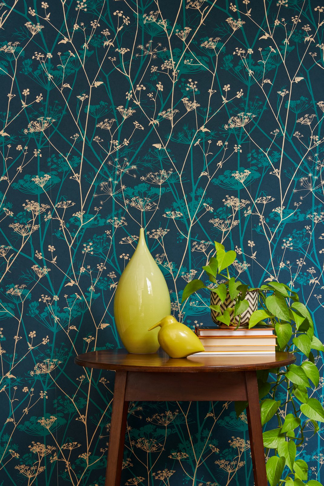 Wild Chervil Kingfisher & Gold Wallpaper by Clarissa Hulse