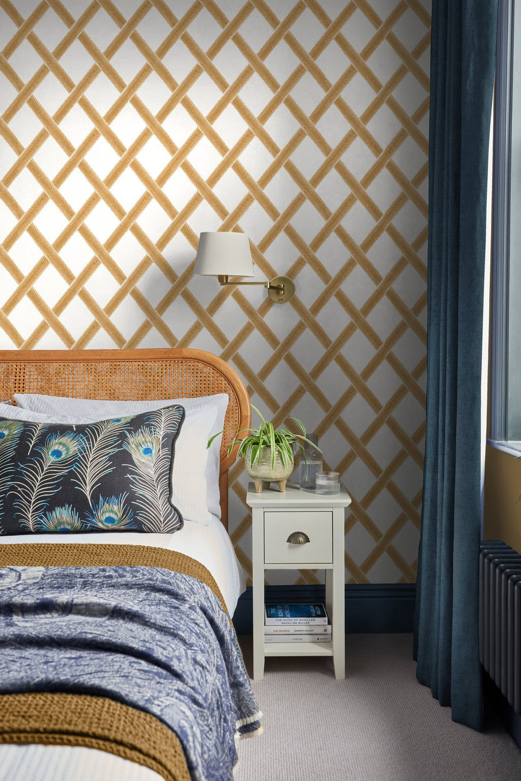 Greenskeeper Geo Yellow Wallpaper