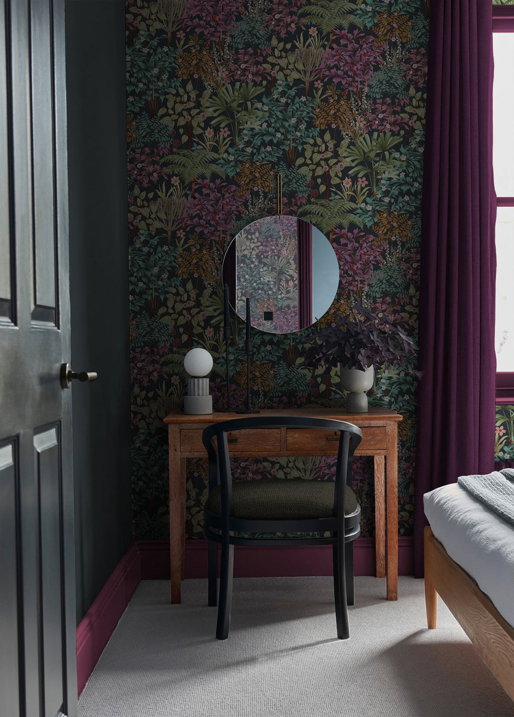 Jardin Botanico Black Wallpaper