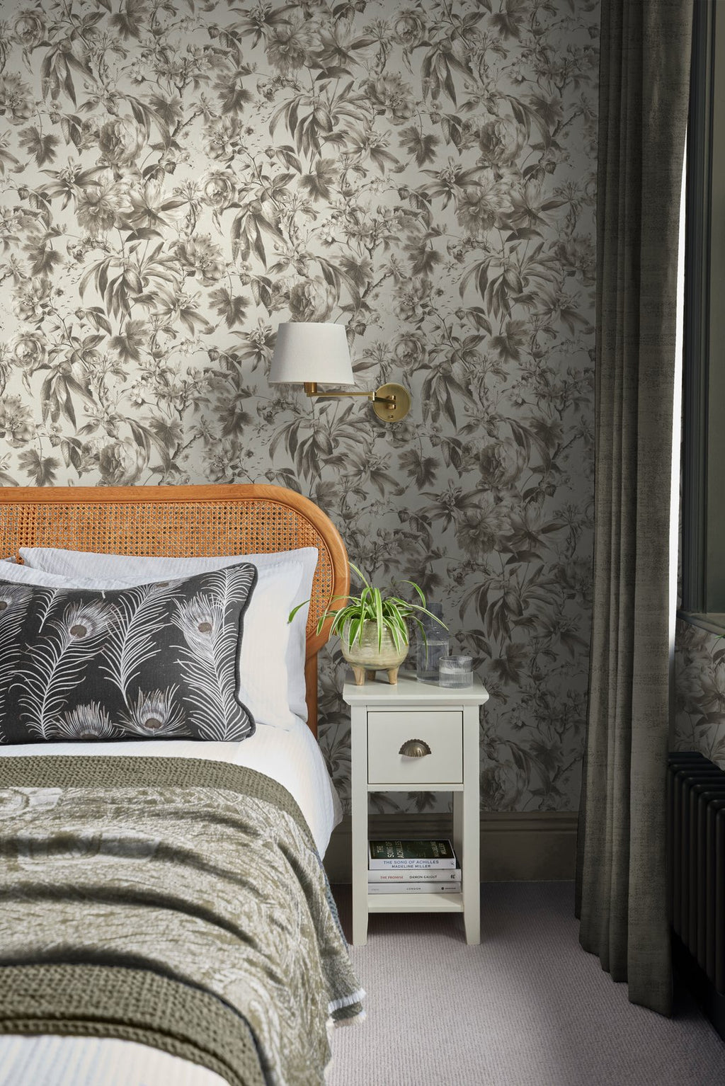 Arcane Garden Silver Wallpaper