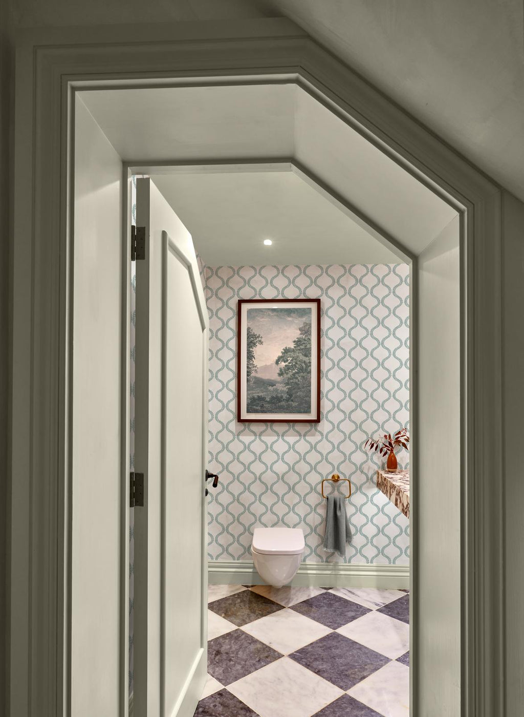 Laurel Leaf Trellis Mist Wallpaper