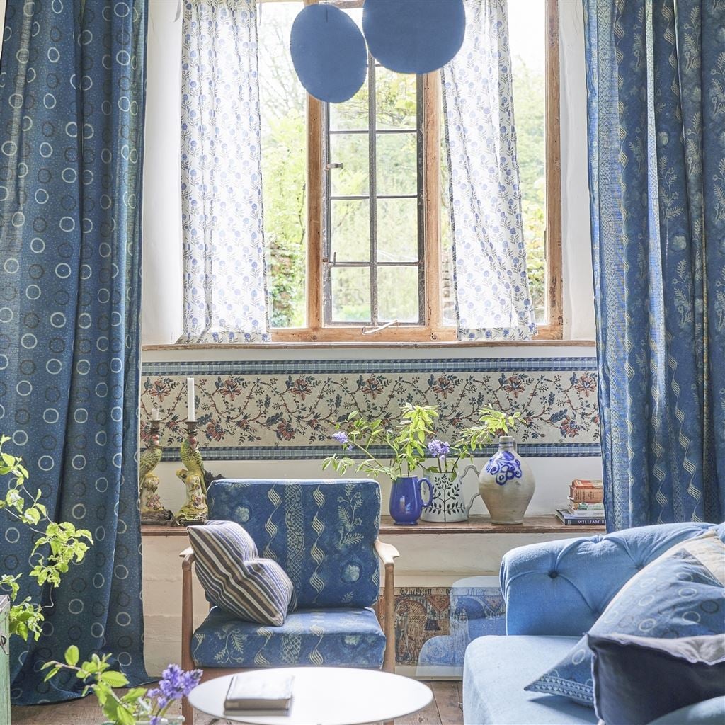 Pentimento Wide Border Linen (Picture Book Wallpapers II)