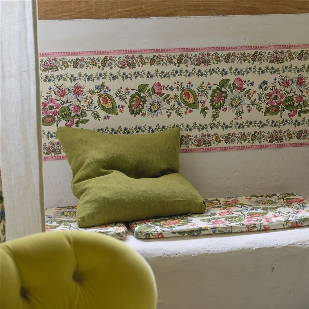 Folk Flower Wide Border Parchment (Picture Book Wallpapers II)