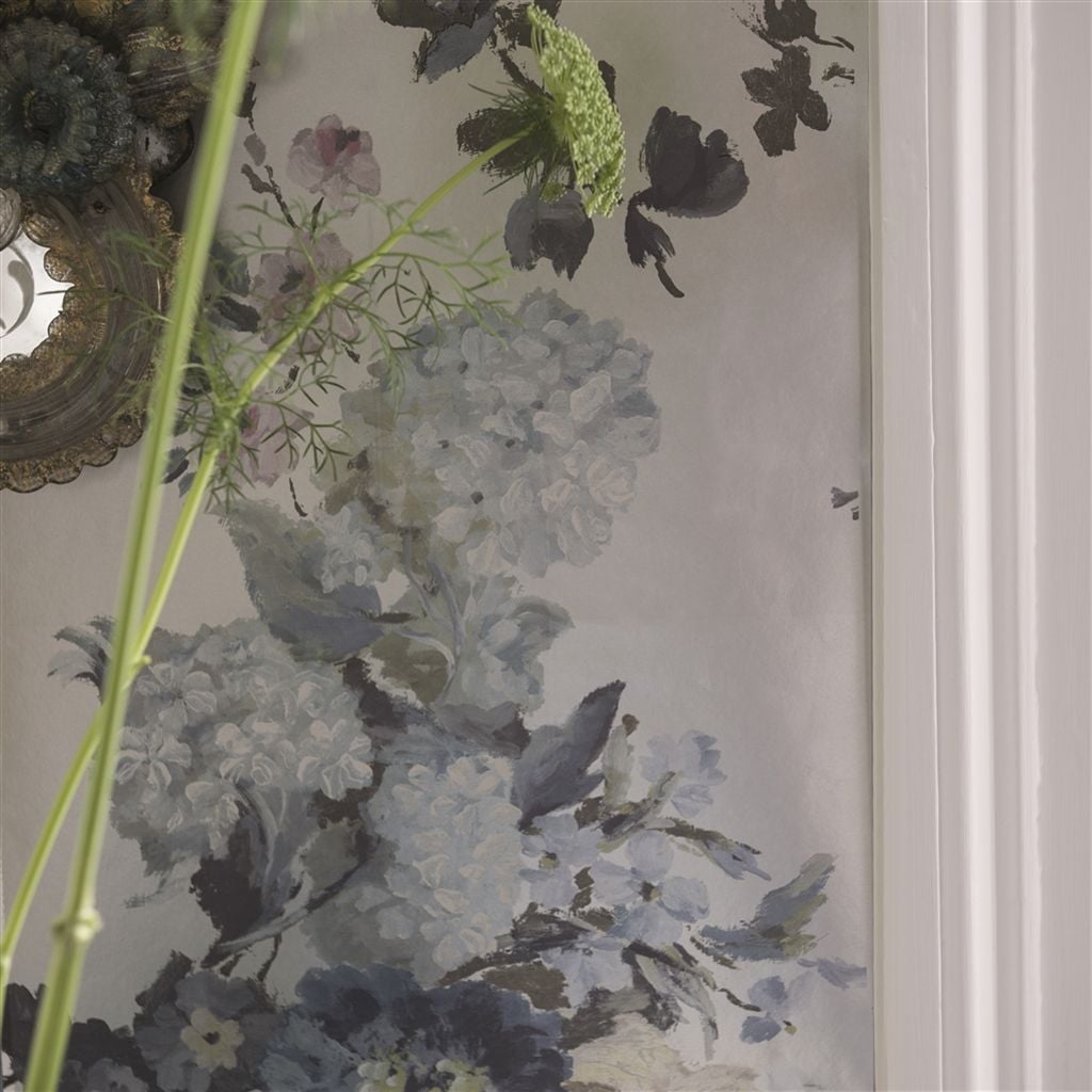 Seraphina - Silver (The Edit - Flowers Wallpaper Volume I)