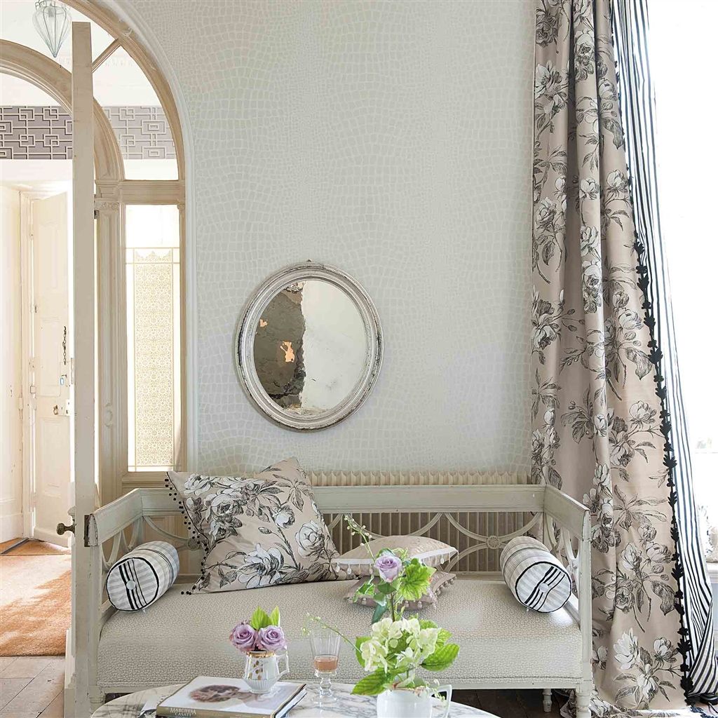 Nabucco - Silver (The Edit - Patterned WALLPAPER Volume I)