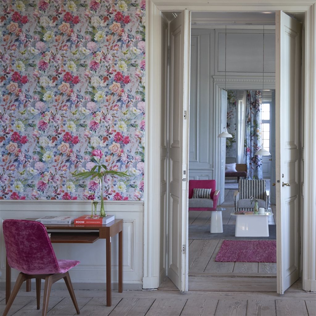 Marianne - Fuchsia (The Edit - Flowers Wallpaper Volume I)