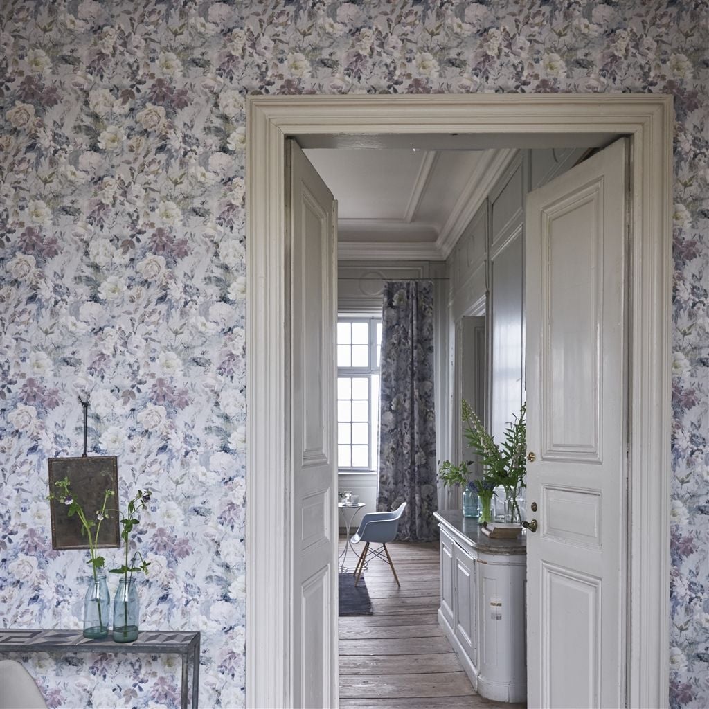 Marianne - Fuchsia (The Edit - Flowers Wallpaper Volume I)