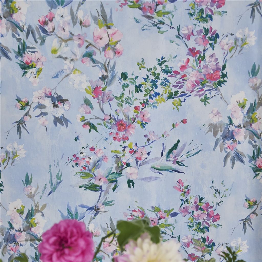 Faience Sky (The Edit - Flowers Wallpaper Volume I)