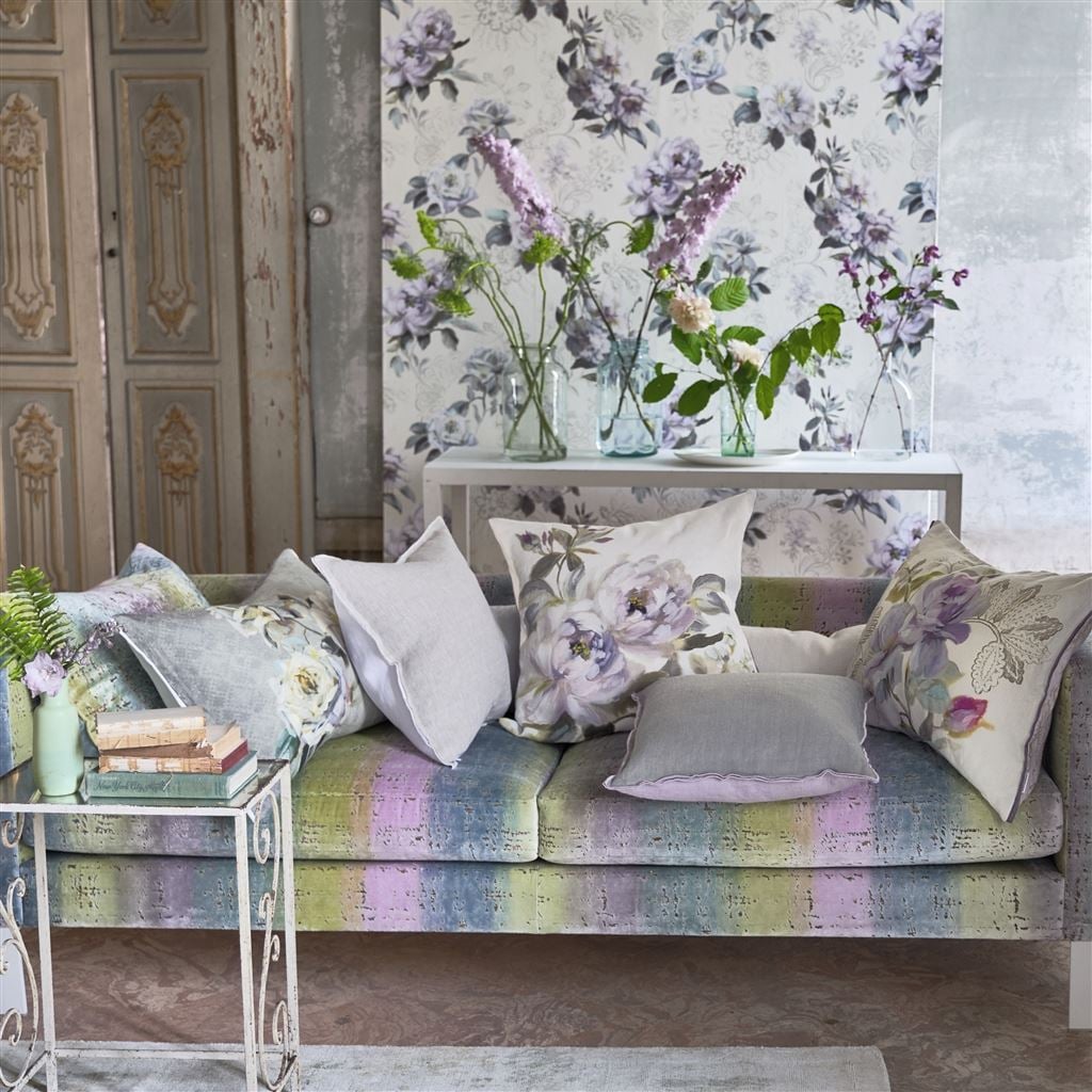 Victorine Vanilla (The Edit - Flowers Wallpaper Volume I)
