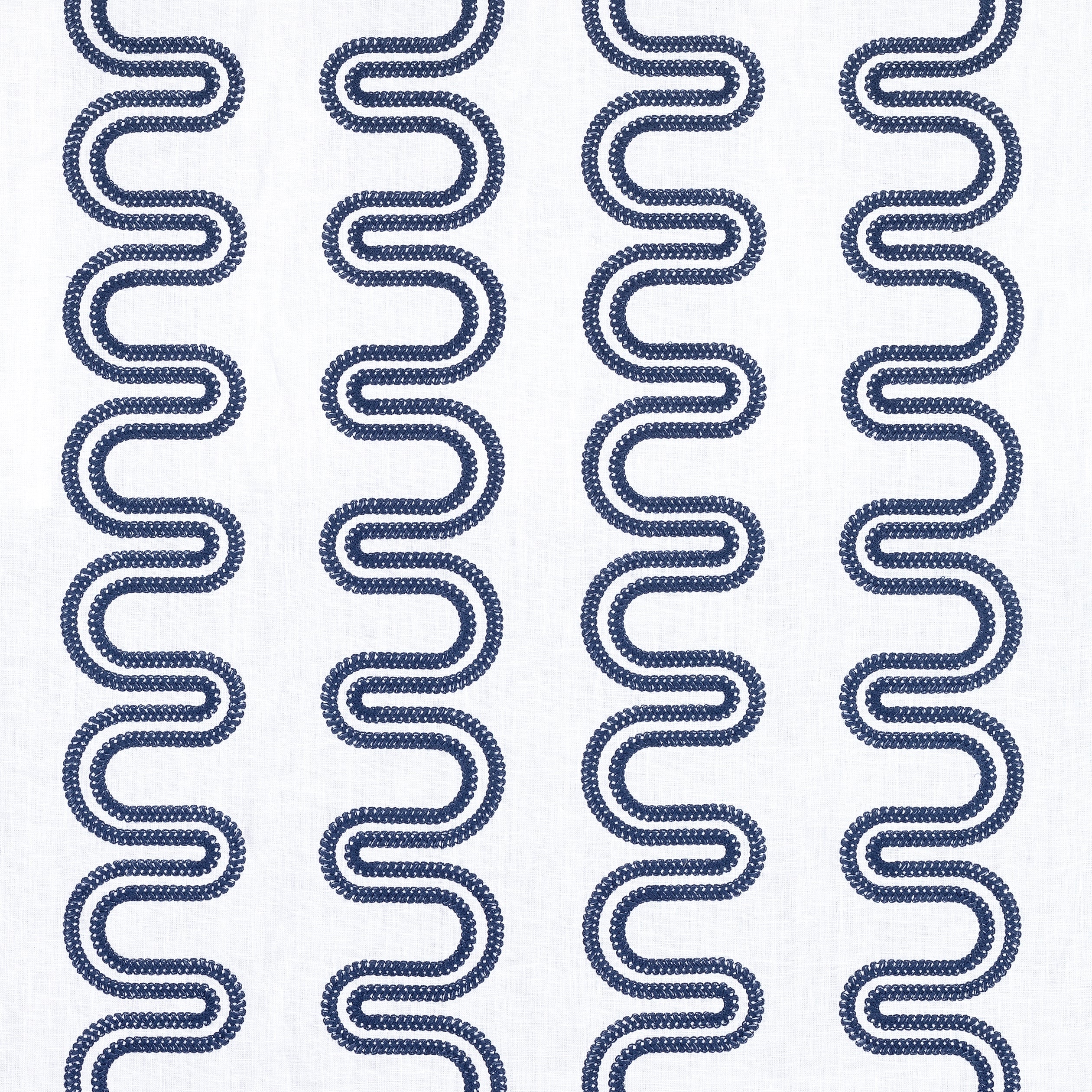 HERRIOT WAY EMBROIDERY - Navy on White