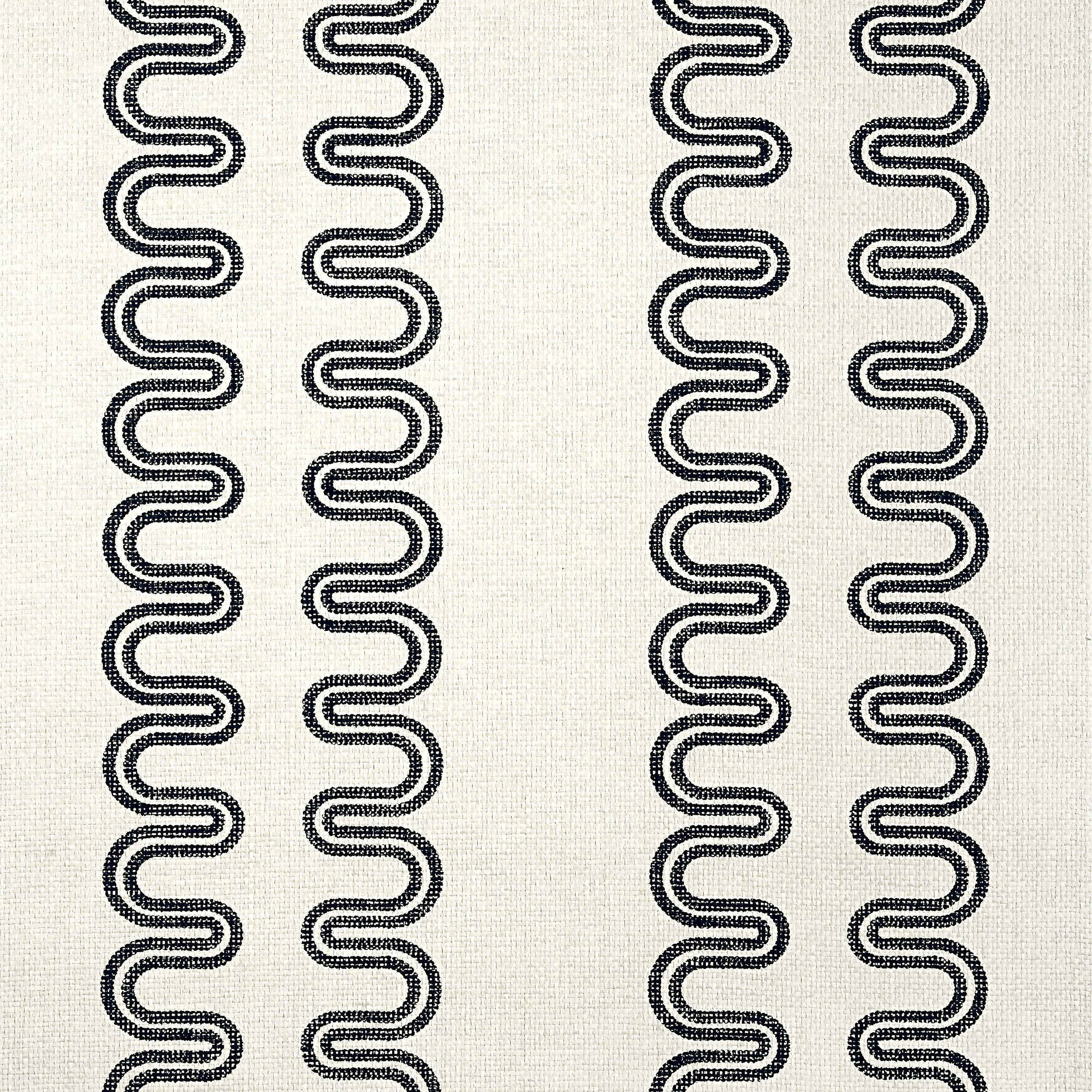 HERRIOT WAY - Black on Flax