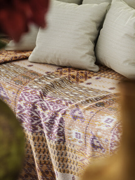 Kantha - 19615880