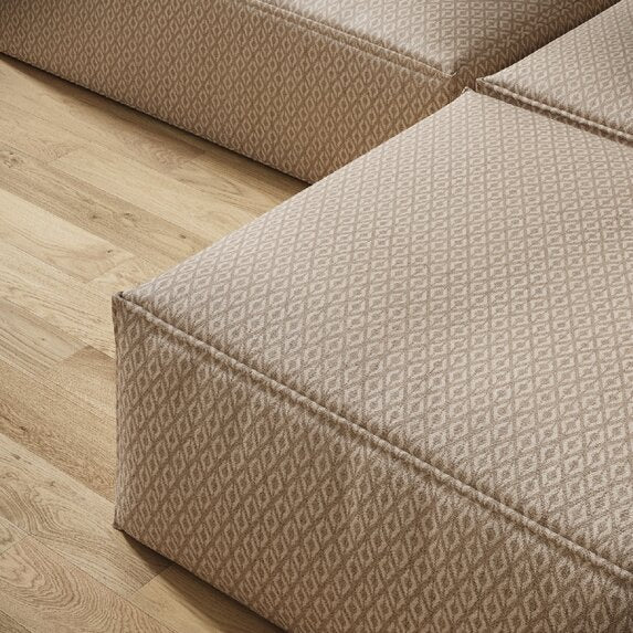 Hatton - 21296883