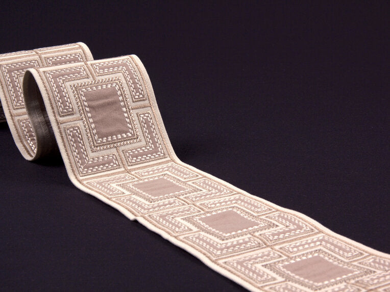 Chandler Appliqué - 60042893